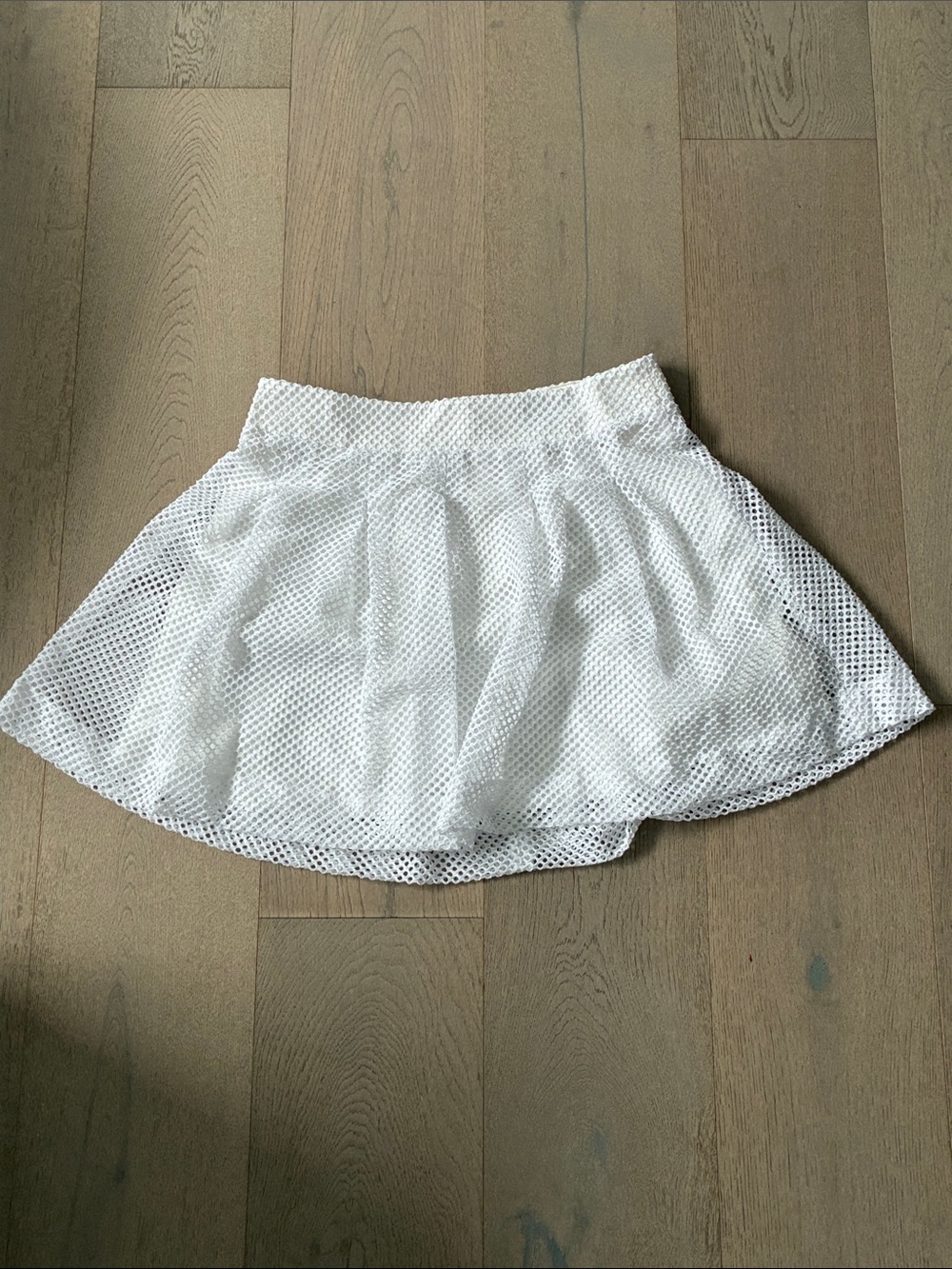 Banana Republic White Mesh Skirt. - NWOT